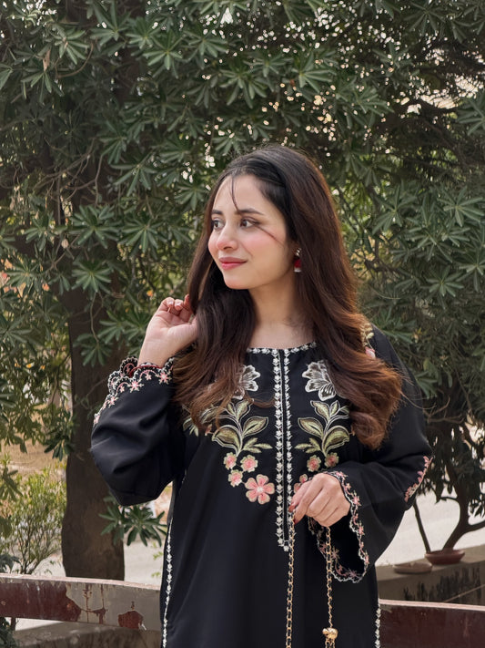 Liyaana Embroided 2pc