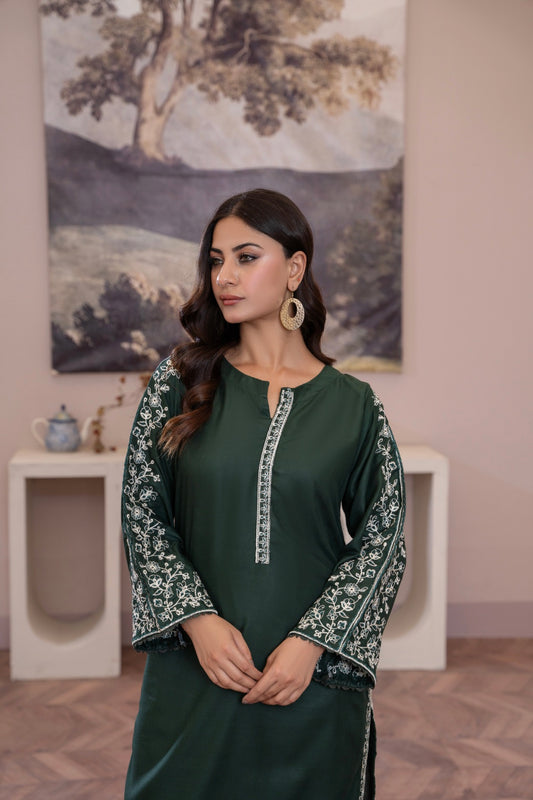 Grassy Embroidered 2Pc