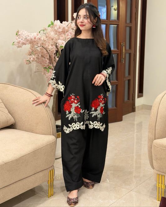 Afeera Embroidered 2Pc