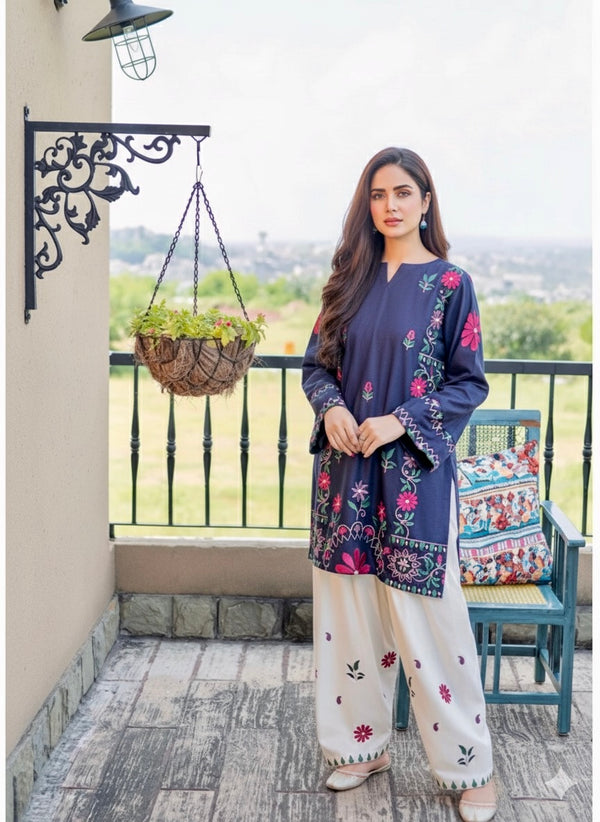 Sunitaa Embroided 2pc