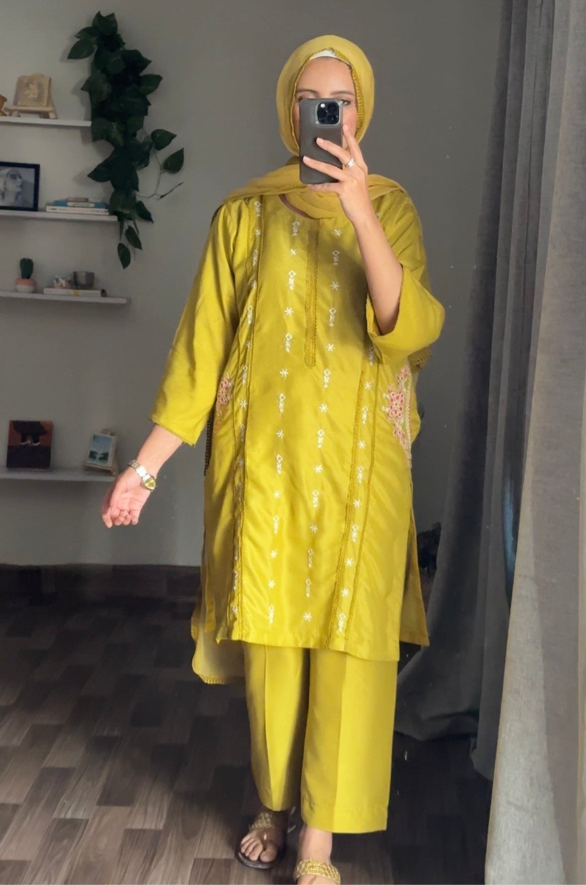 AYRA Embroided 2pc - Sajfi Closet