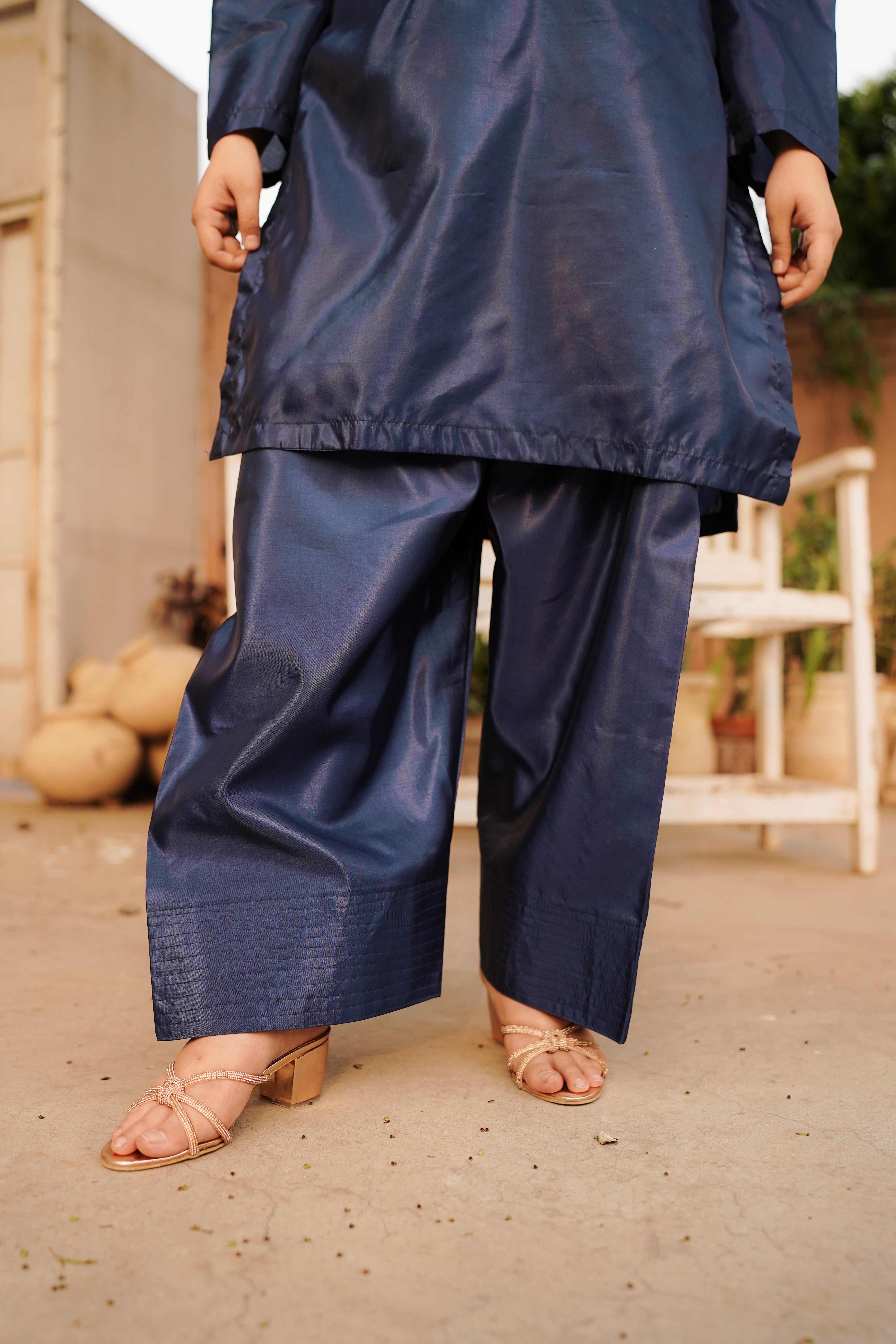 Farshi Shalwar suit 2-Piece Stitched with buttons Suit for Women